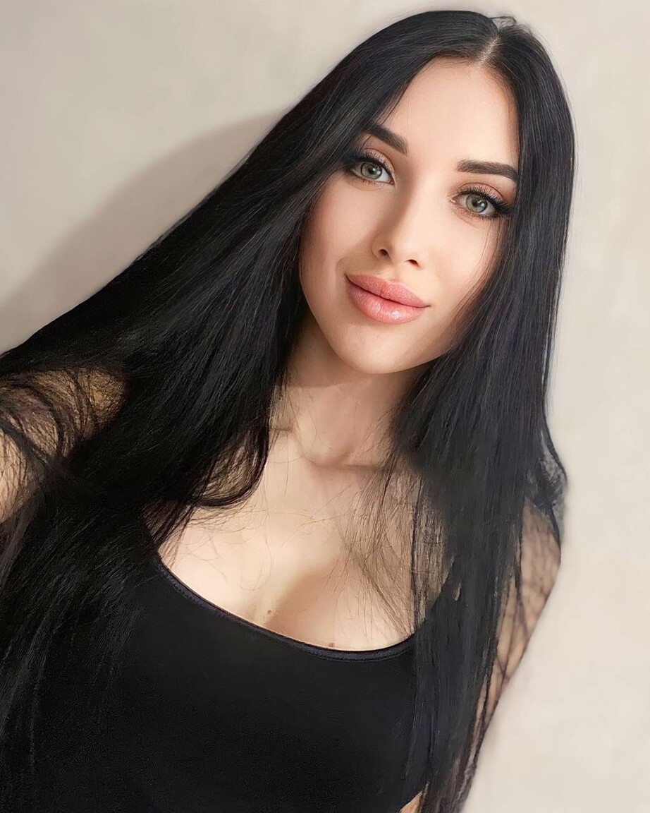 Irina rencontre femme divorcée ou veuve algerie