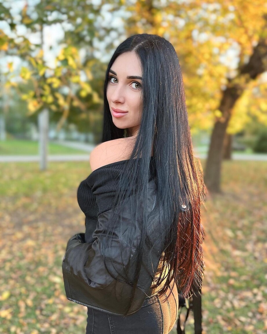 Irina rencontre femme divorcée ou veuve algerie