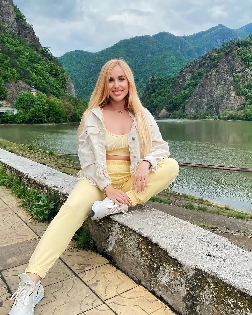 Irina rencontre femme noire montreal