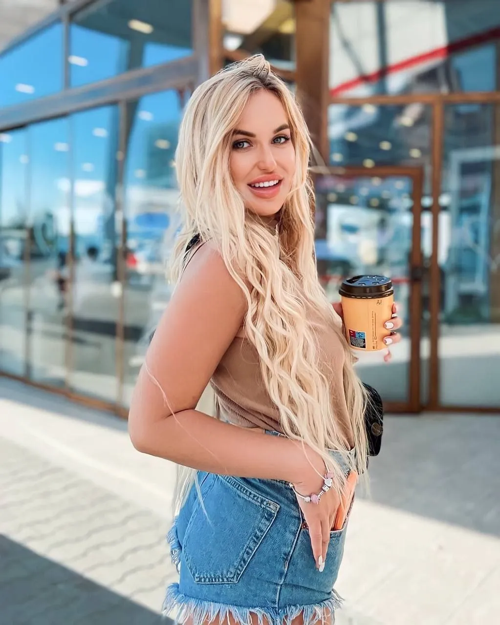 Irina rencontre femme noire montreal