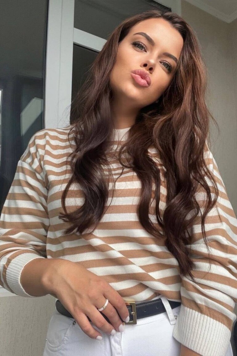 Julia russian dating site pictures funny